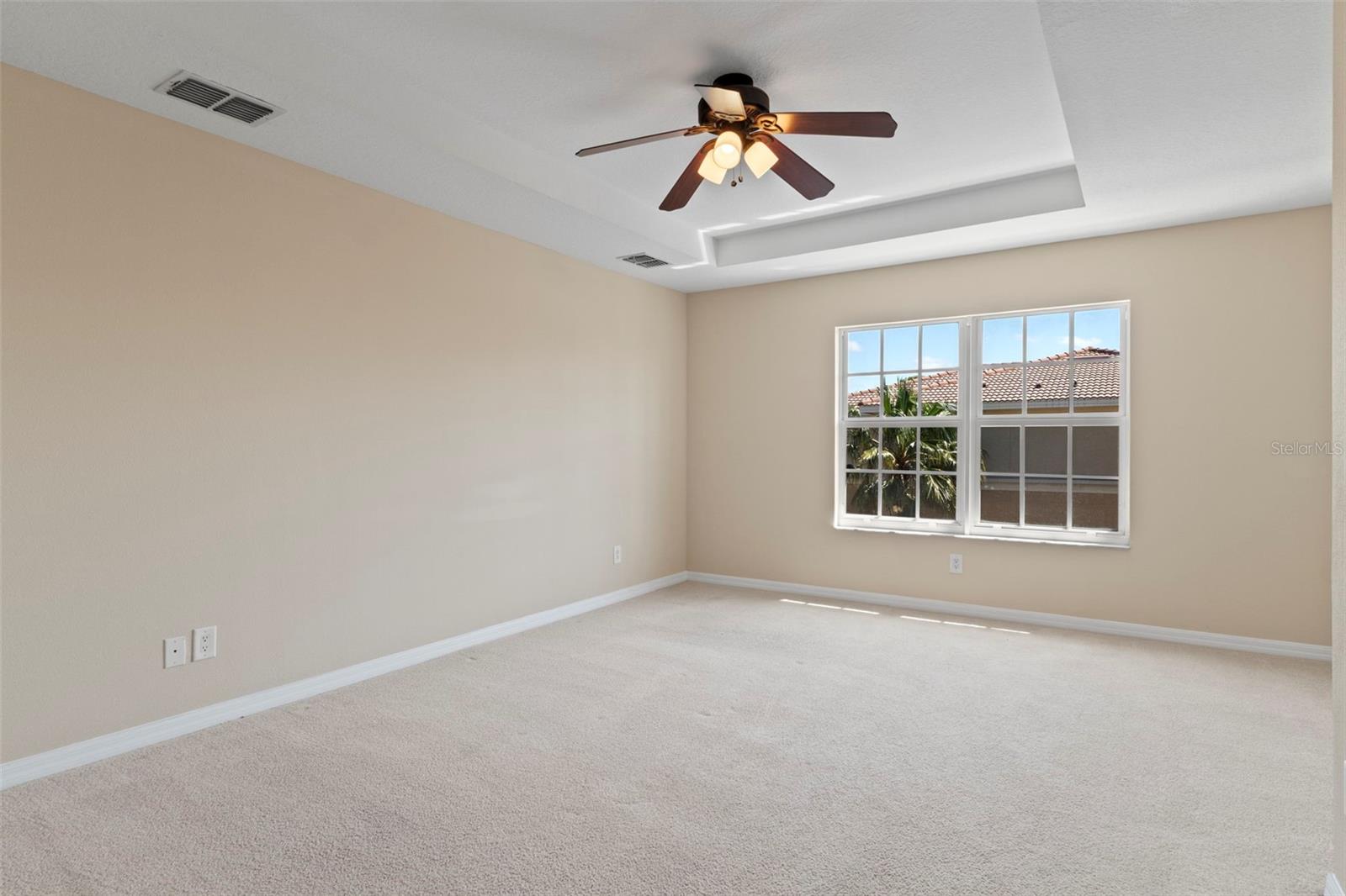 Image 32 of 60 For 5621 Blackfin Drive