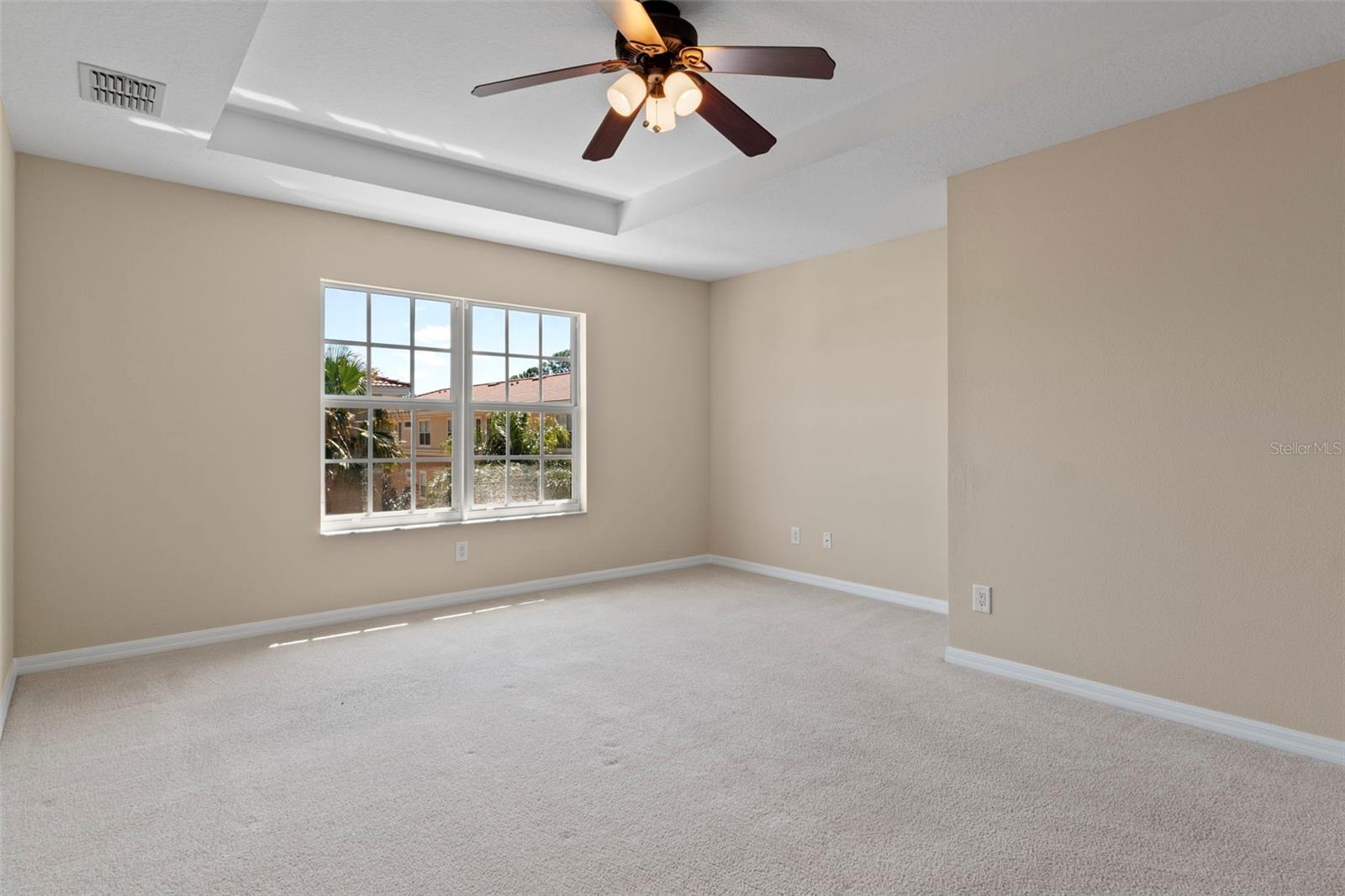 Image 33 of 60 For 5621 Blackfin Drive