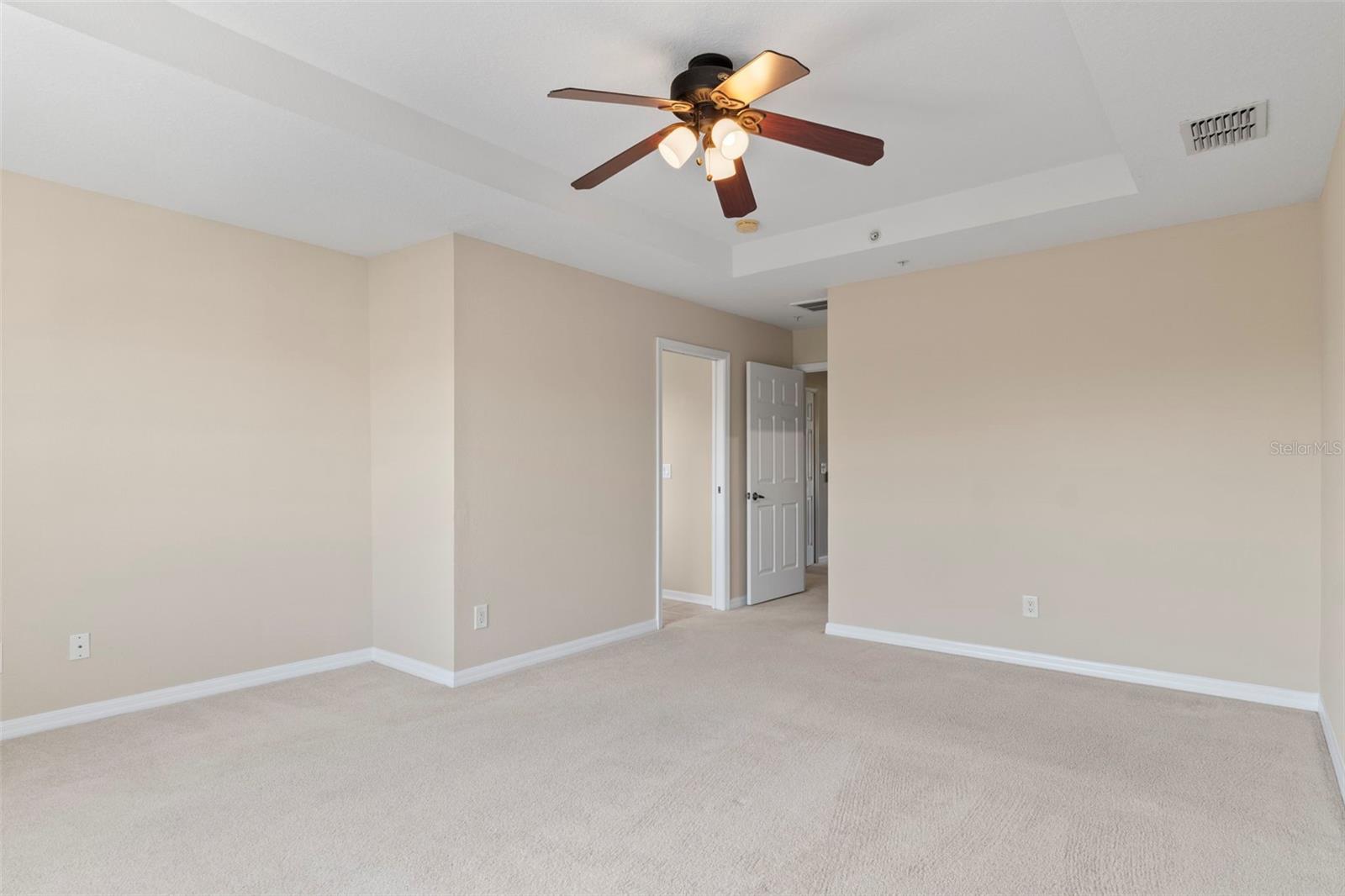 Image 34 of 60 For 5621 Blackfin Drive