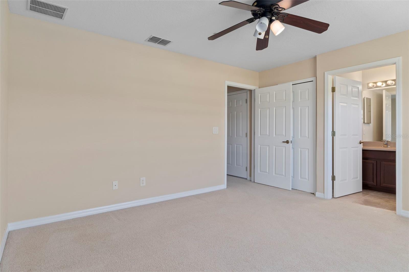 Image 40 of 60 For 5621 Blackfin Drive