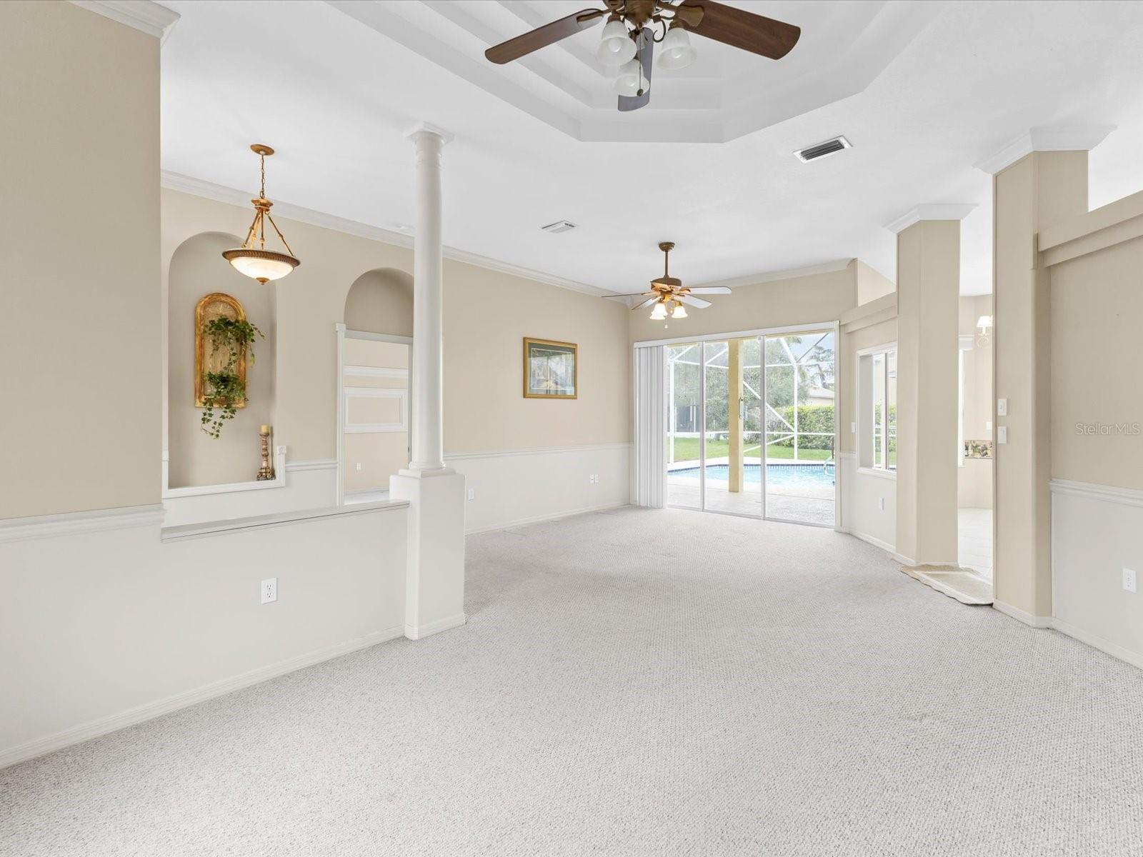 Listing photo id 8 for 13944 Talmage Loop