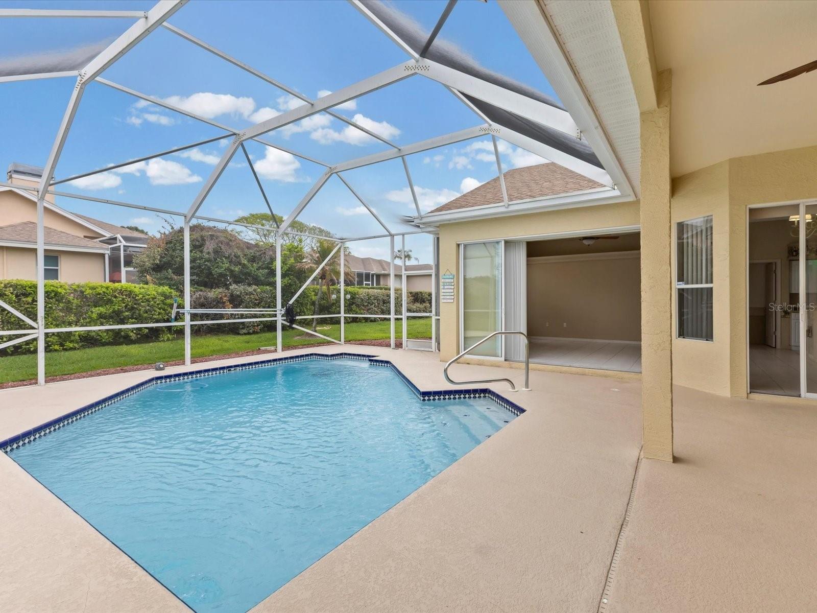 Listing photo id 29 for 13944 Talmage Loop