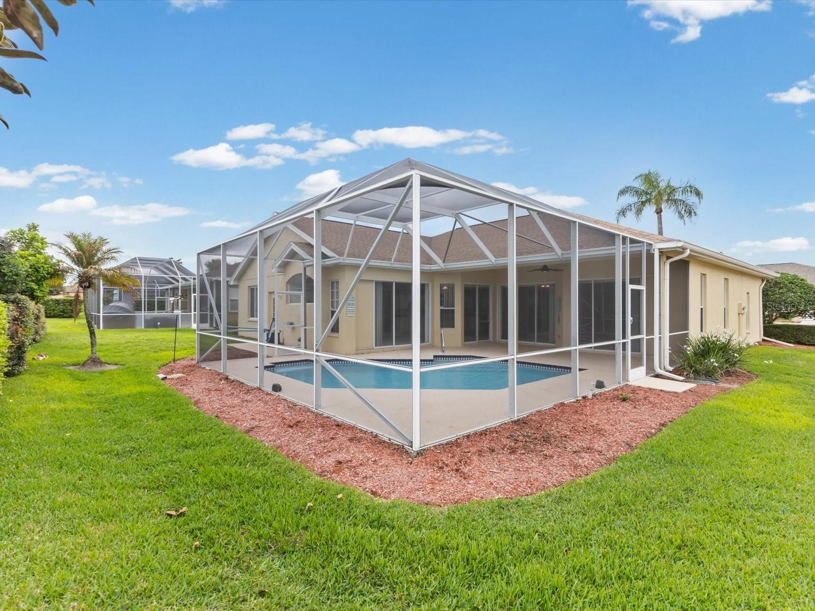 Listing photo id 30 for 13944 Talmage Loop