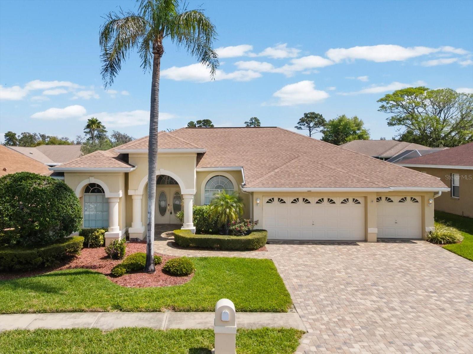 Listing photo id 36 for 13944 Talmage Loop