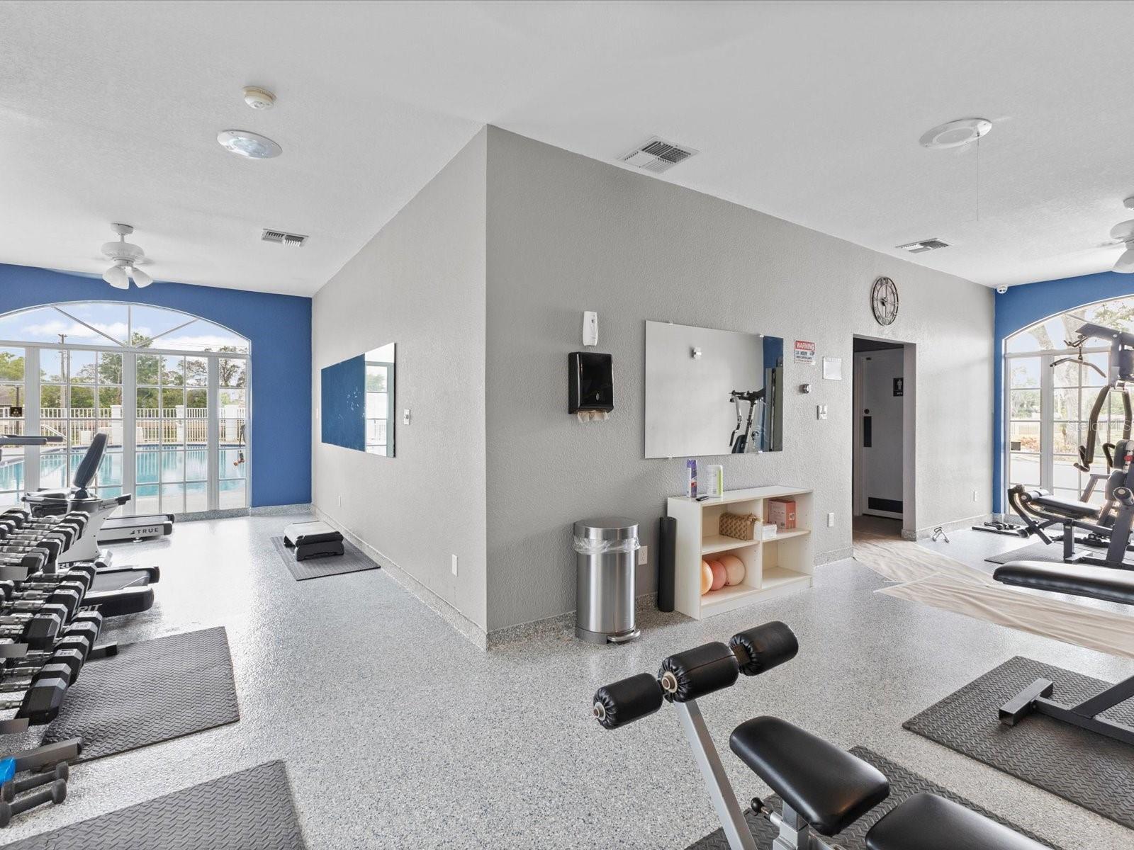 Listing photo id 59 for 13944 Talmage Loop