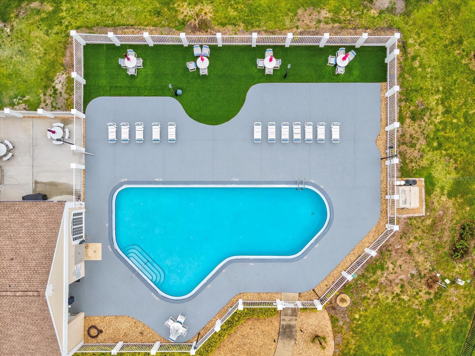 Listing photo id 64 for 13944 Talmage Loop