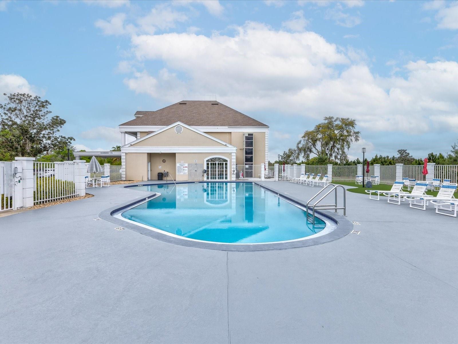 Listing photo id 66 for 13944 Talmage Loop