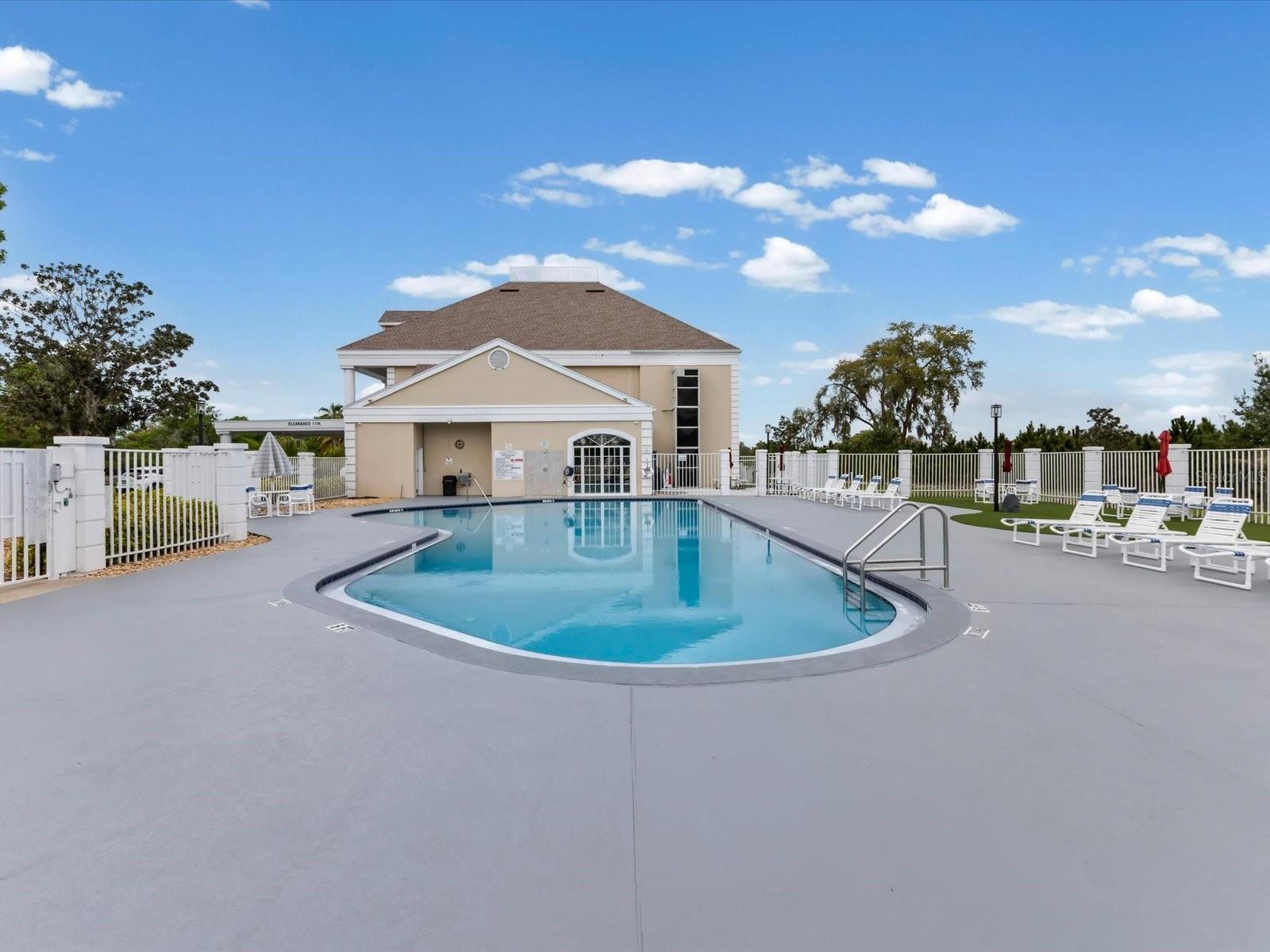 Listing photo id 67 for 13944 Talmage Loop