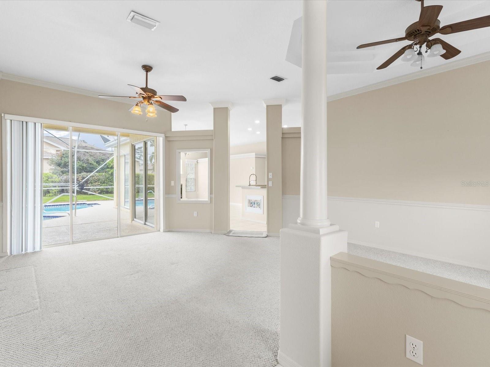 Listing photo id 5 for 13944 Talmage Loop