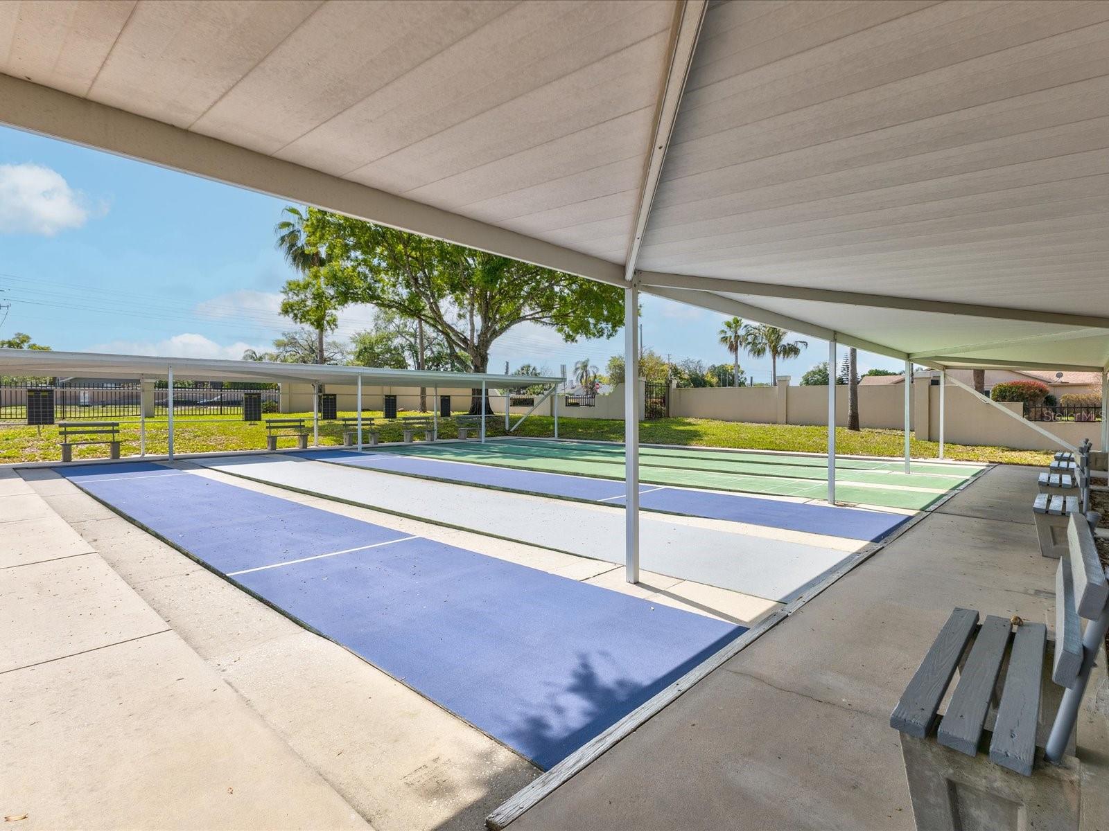 Listing photo id 72 for 13944 Talmage Loop