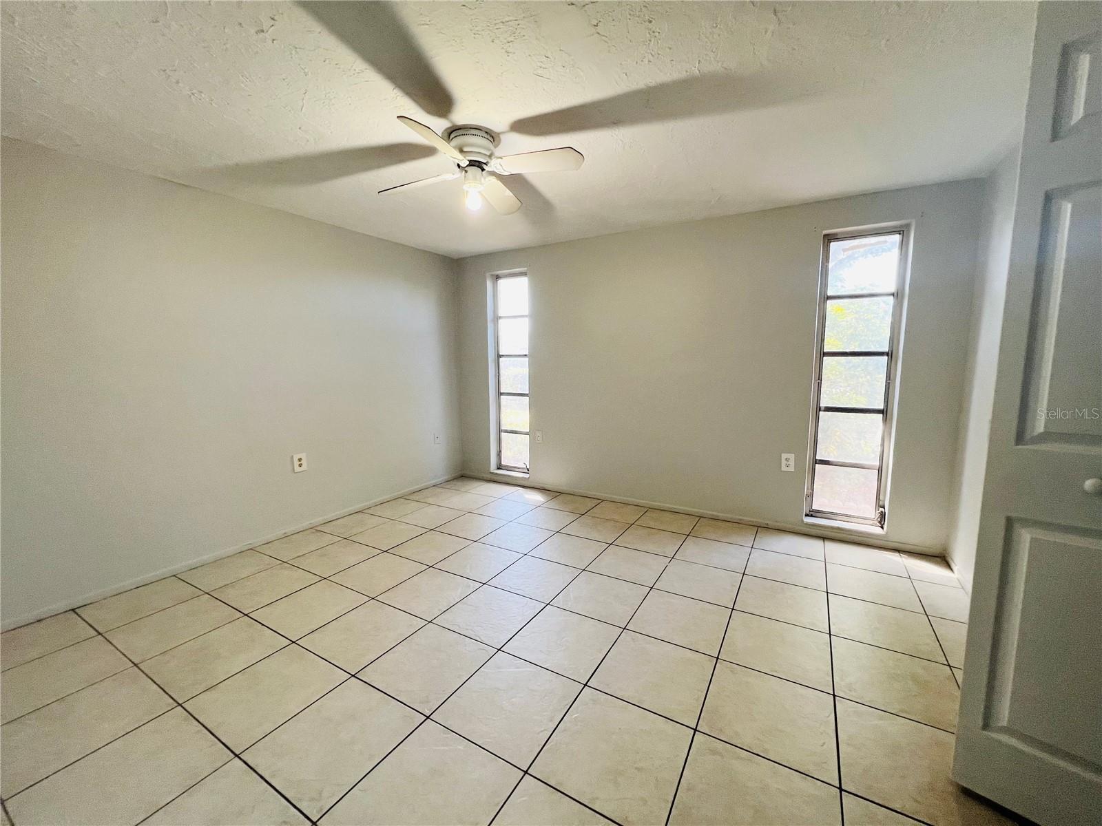 Image 12 of 23 For 7811 Embassy Boulevard