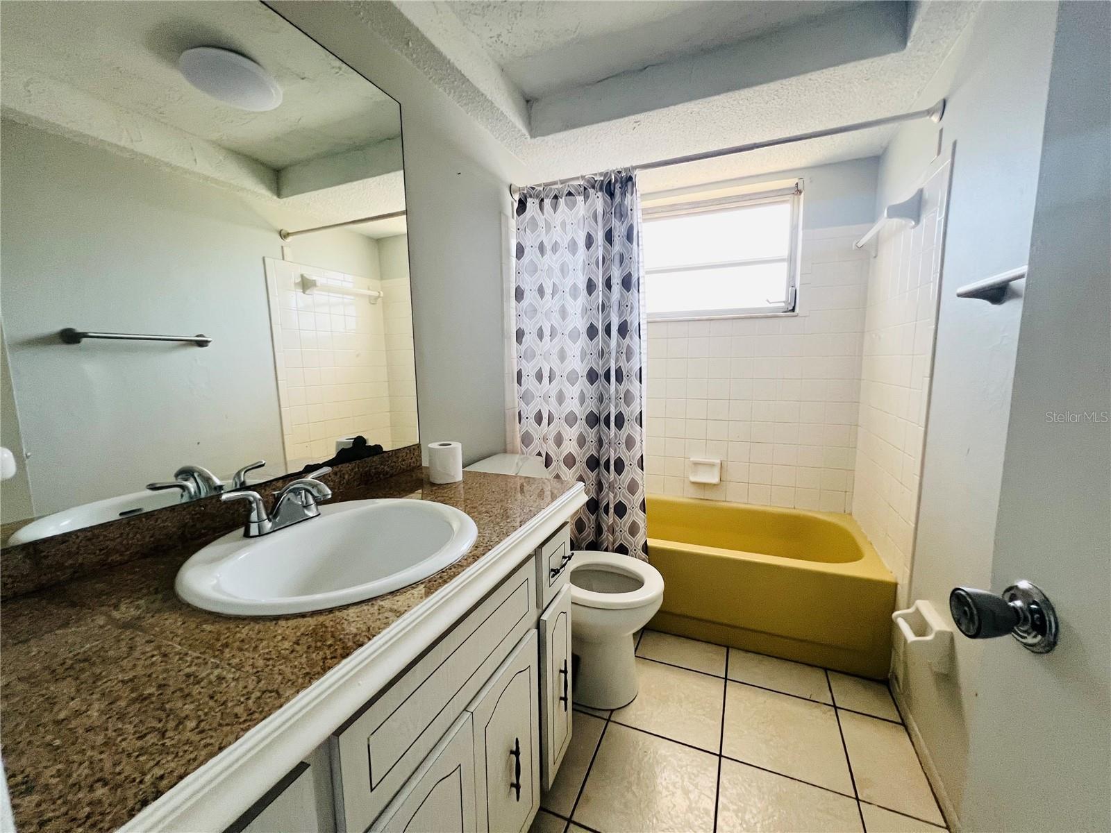 Image 13 of 23 For 7811 Embassy Boulevard