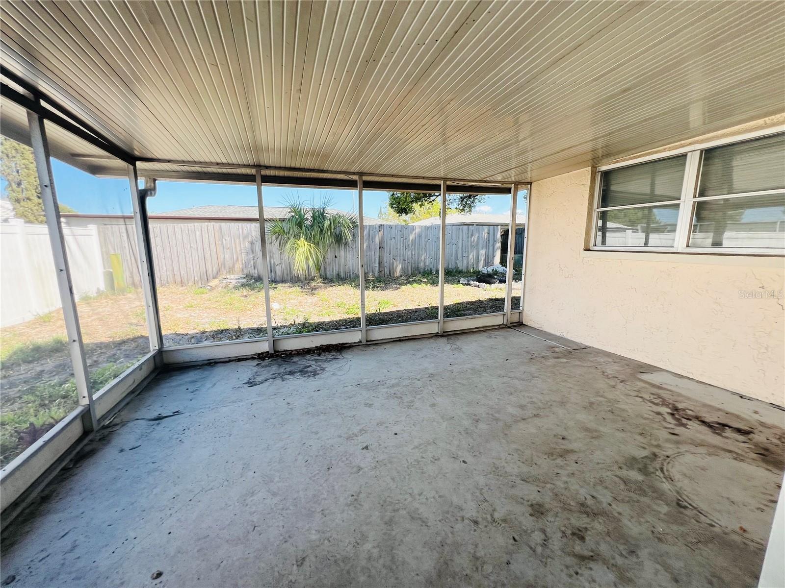 Image 21 of 23 For 7811 Embassy Boulevard