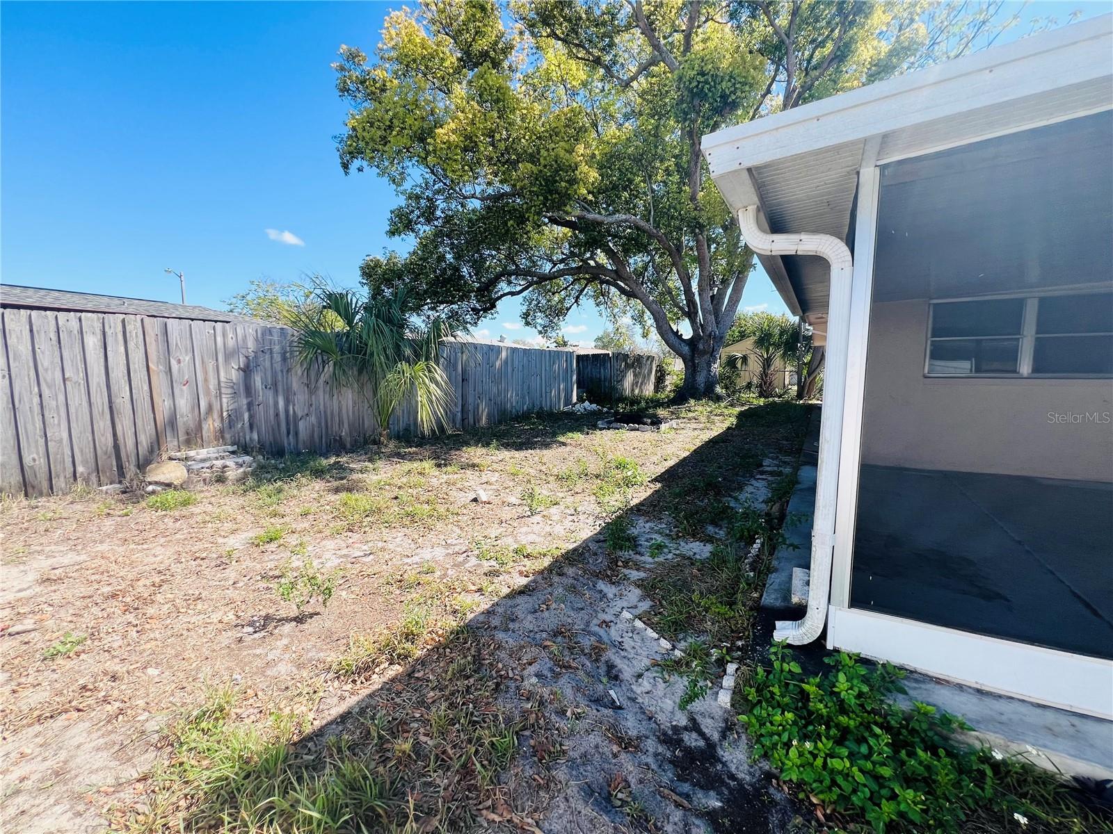 Image 23 of 23 For 7811 Embassy Boulevard