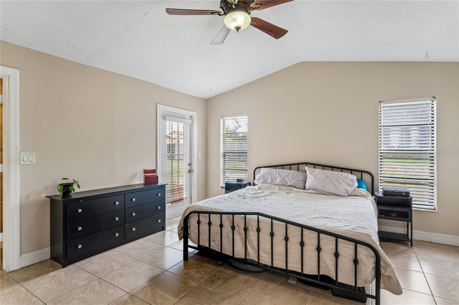 Image 18 of 50 For 3112 Polk Avenue