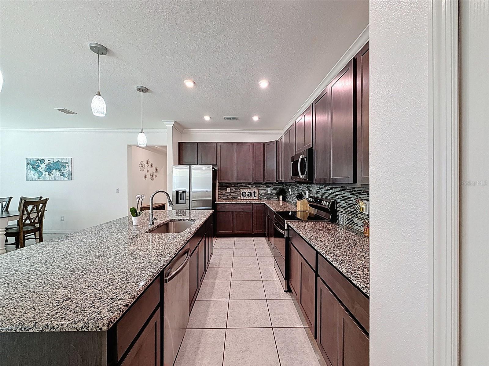 Image 25 of 63 For 15018 Dusky Warbler Road