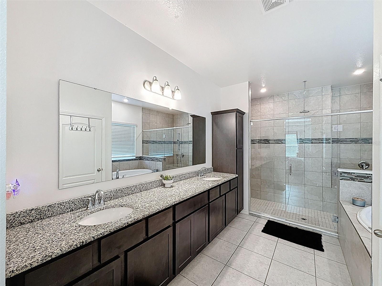 Image 40 of 63 For 15018 Dusky Warbler Road