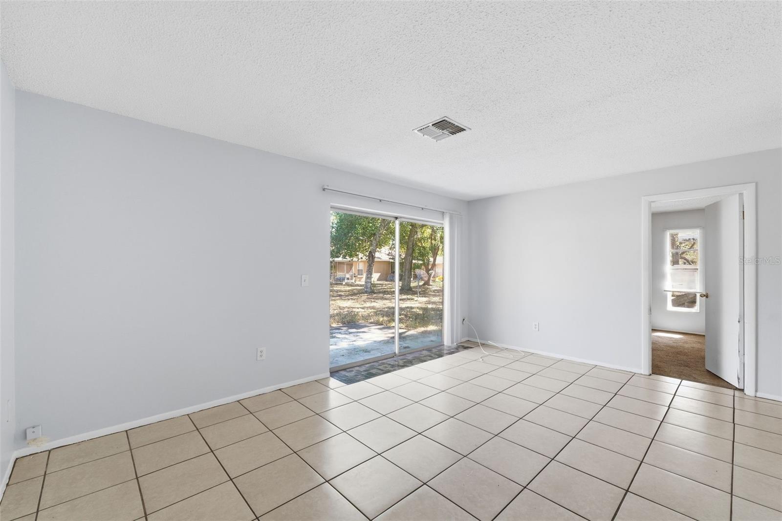 Image 8 of 40 For 1284 London Avenue