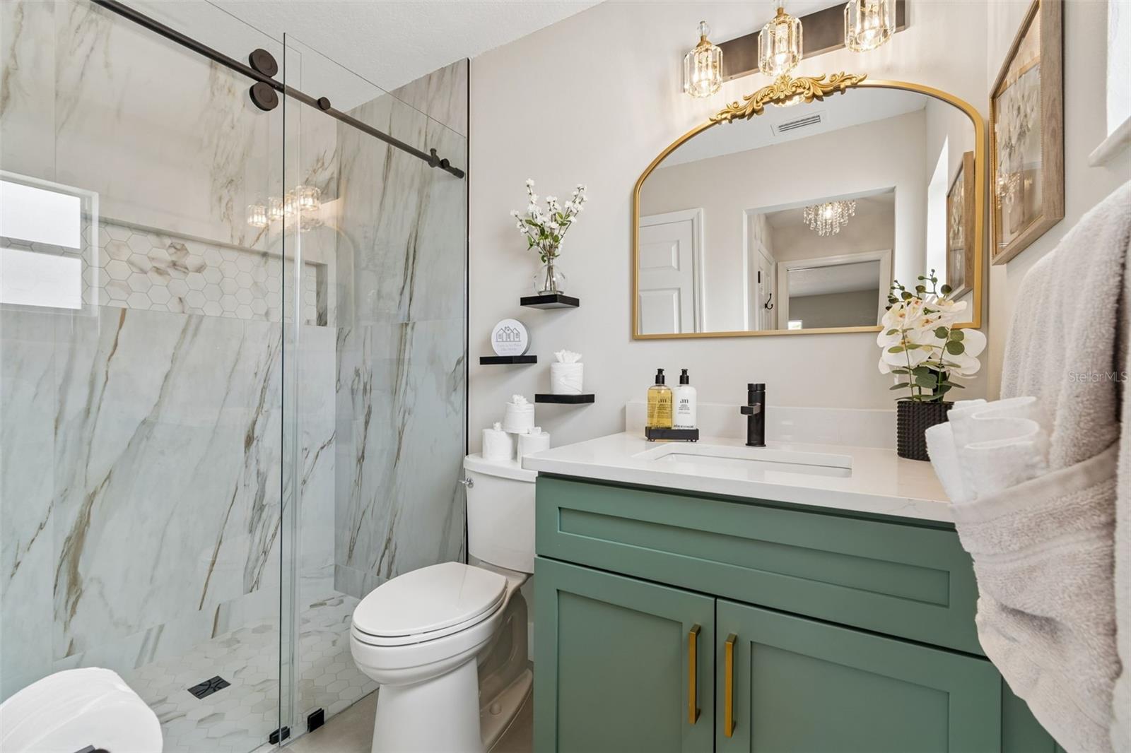 Image 18 of 47 For 11238 Owl Lane