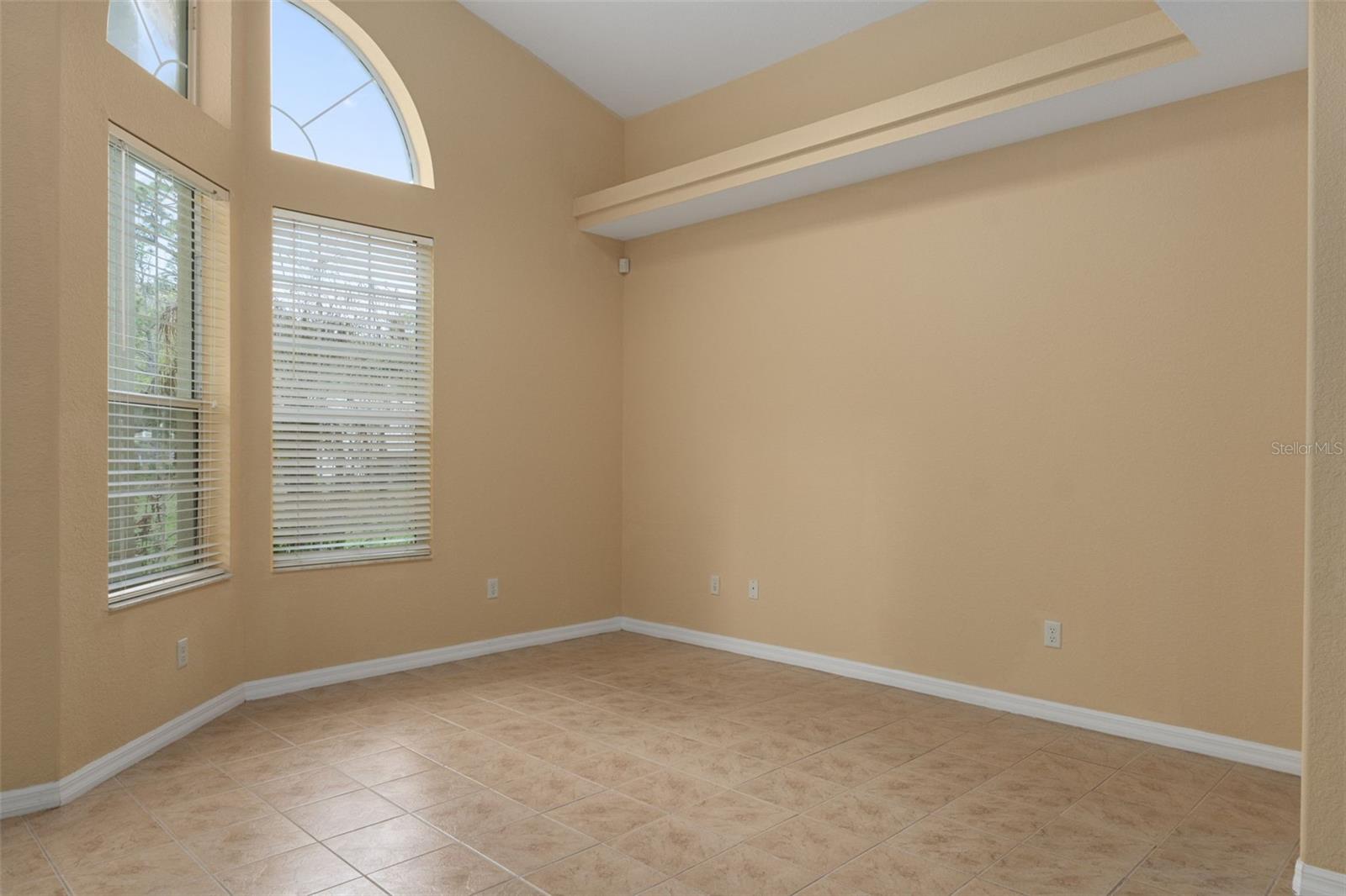 Image 15 of 71 For 17948 Greensboro Street