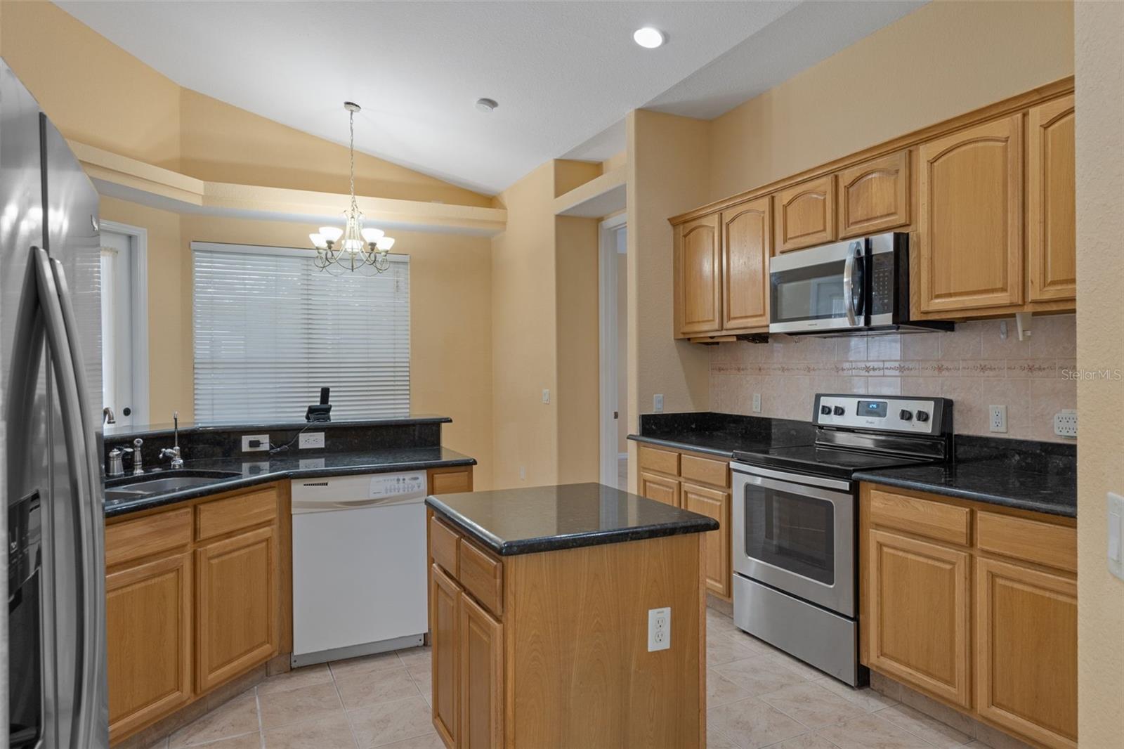 Image 22 of 71 For 17948 Greensboro Street