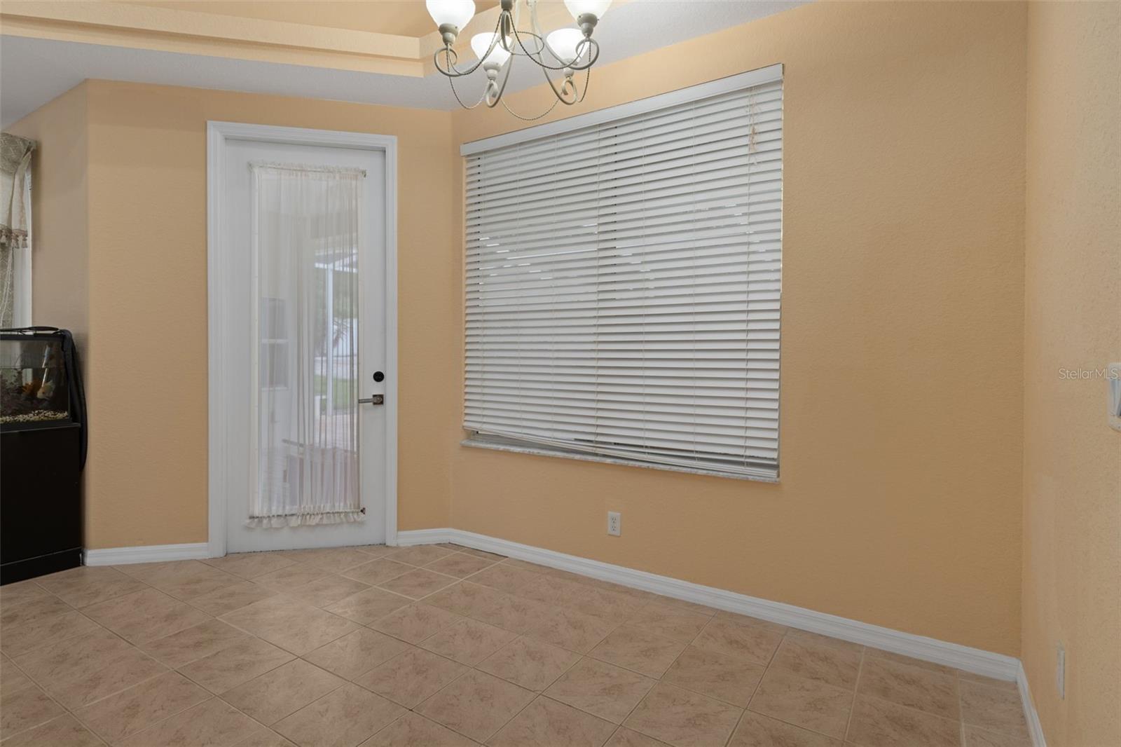 Image 24 of 71 For 17948 Greensboro Street