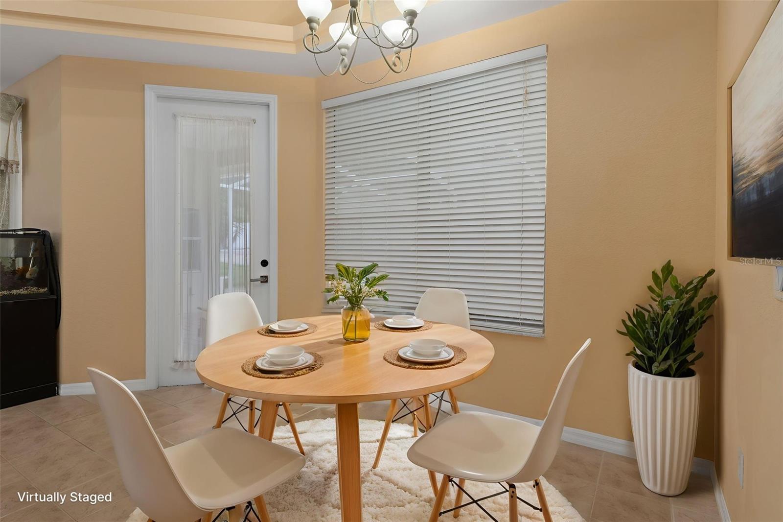 Image 25 of 71 For 17948 Greensboro Street