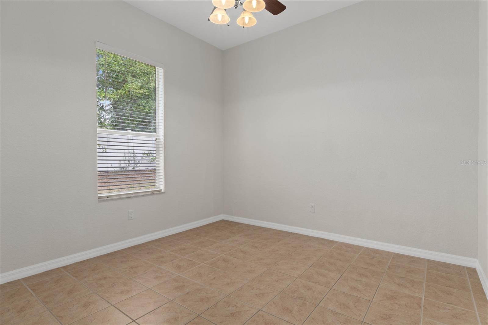 Image 33 of 71 For 17948 Greensboro Street