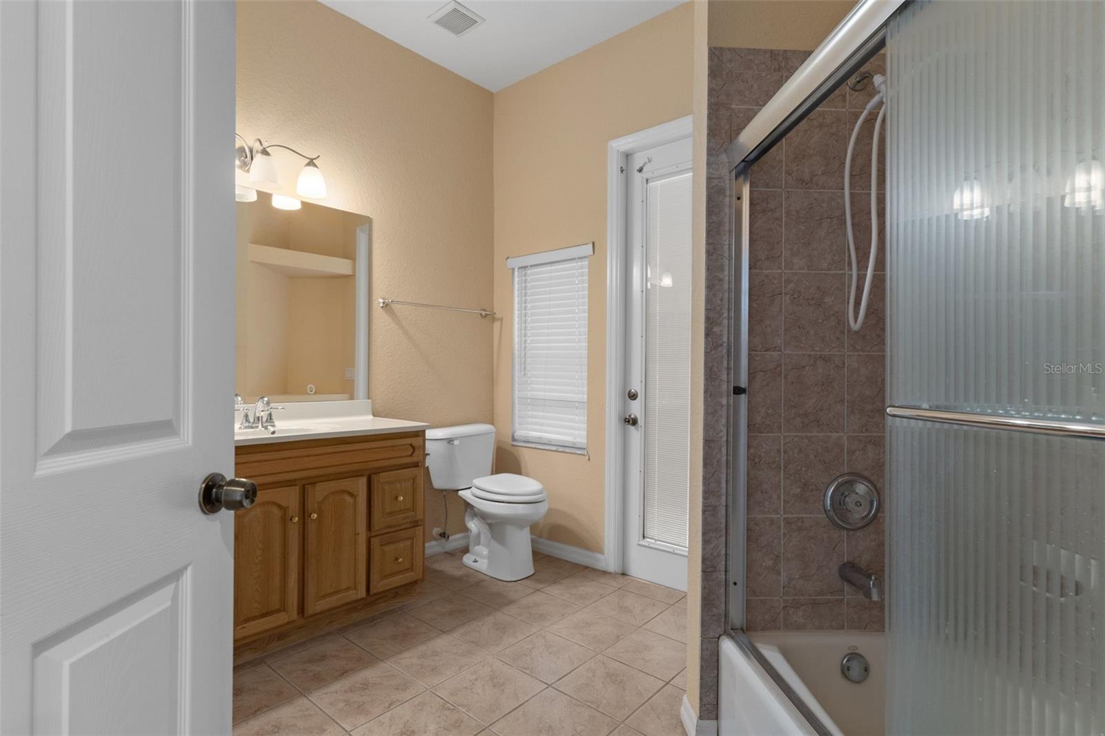 Image 40 of 71 For 17948 Greensboro Street