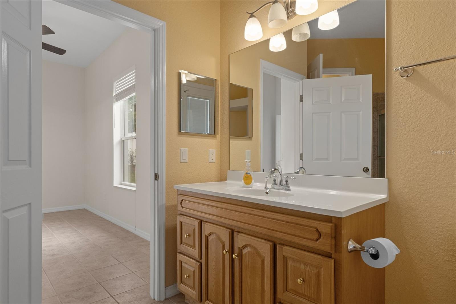 Image 41 of 71 For 17948 Greensboro Street