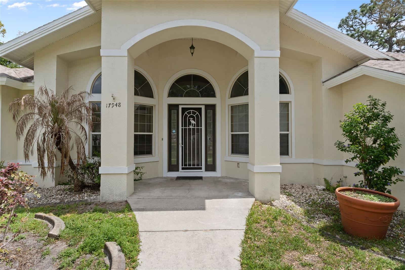 Image 6 of 71 For 17948 Greensboro Street