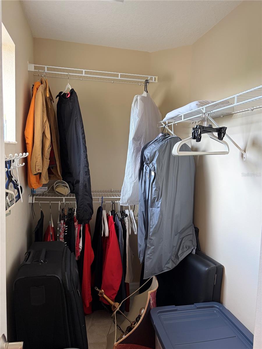 Image 20 of 43 For 8914 Iron Oak