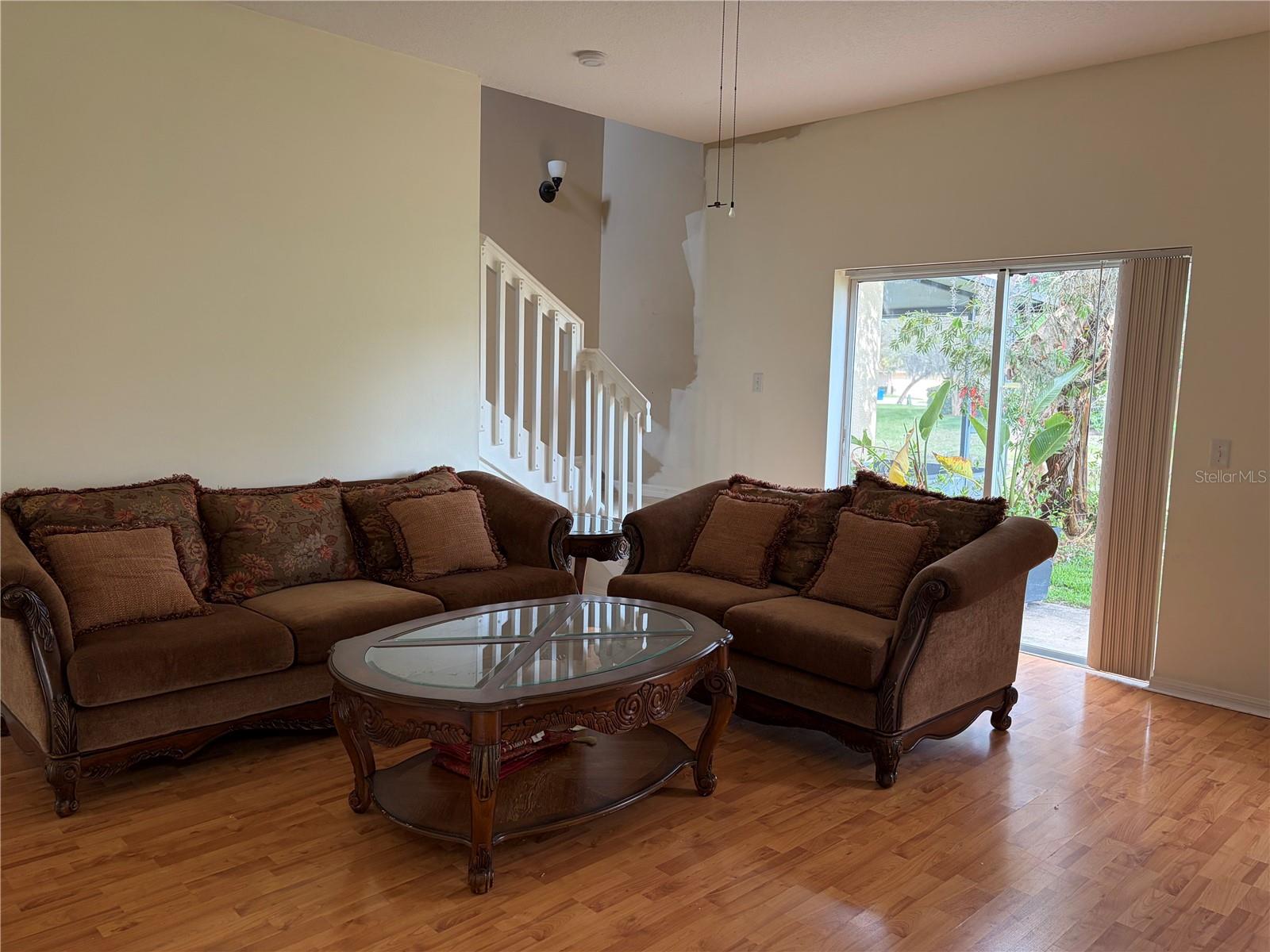 Image 6 of 43 For 8914 Iron Oak