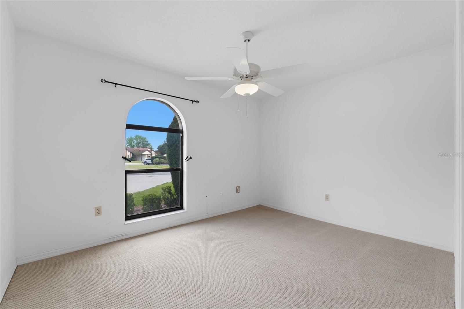 Image 35 of 39 For 9151 Lingrove Road