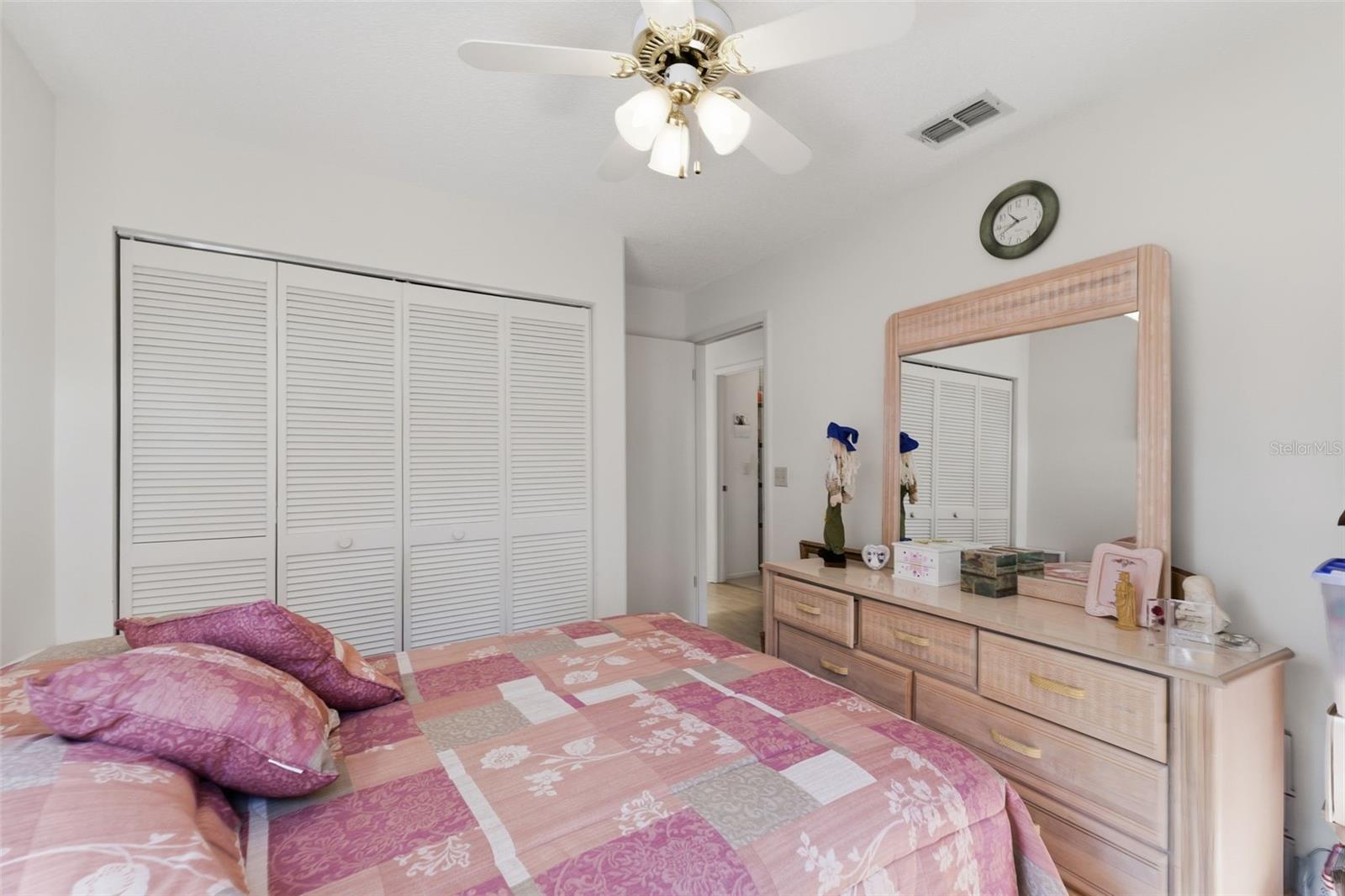 Listing photo id 16 for 9484 Nakoma Way 9484