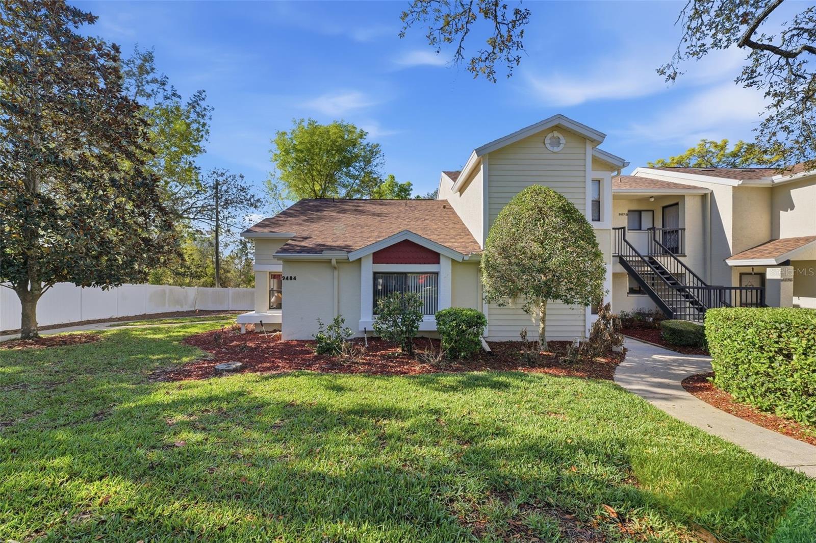 Listing photo id 0 for 9484 Nakoma Way 9484