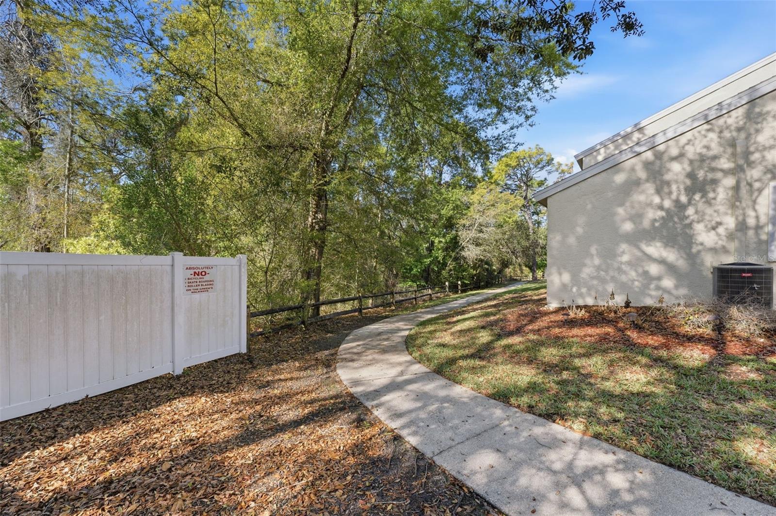 Listing photo id 20 for 9484 Nakoma Way 9484