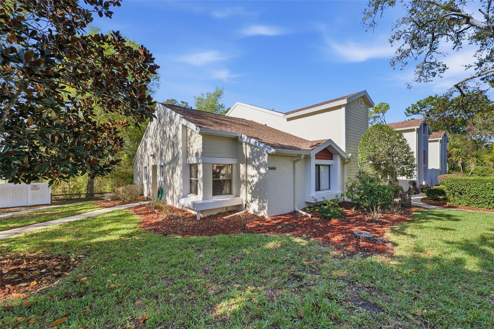 Listing photo id 23 for 9484 Nakoma Way 9484