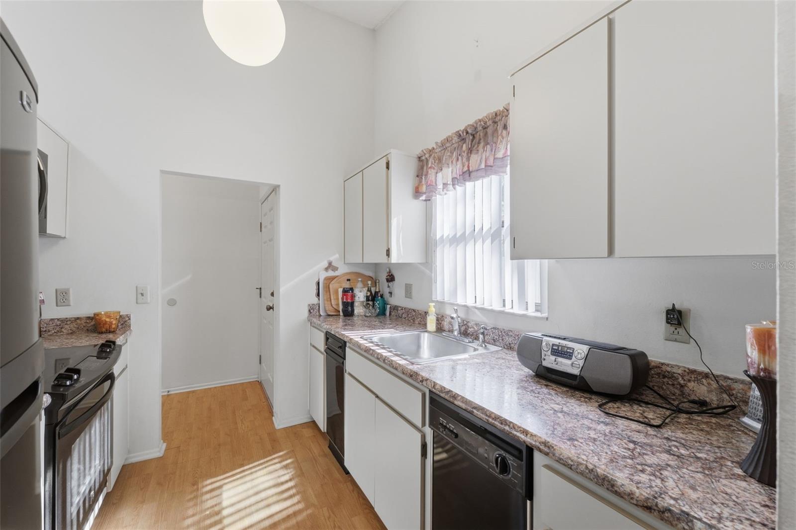 Listing photo id 24 for 9484 Nakoma Way 9484