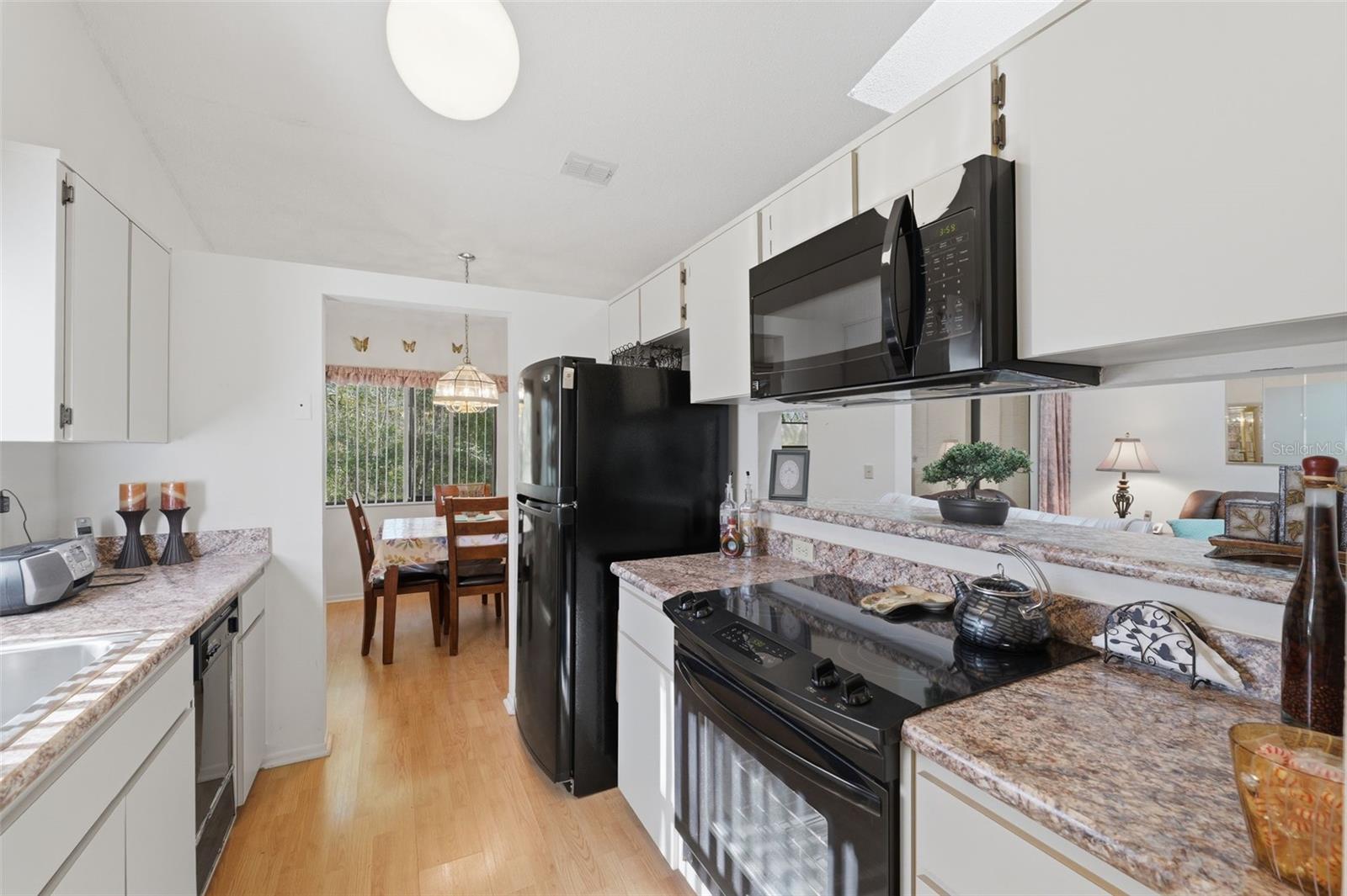 Listing photo id 25 for 9484 Nakoma Way 9484