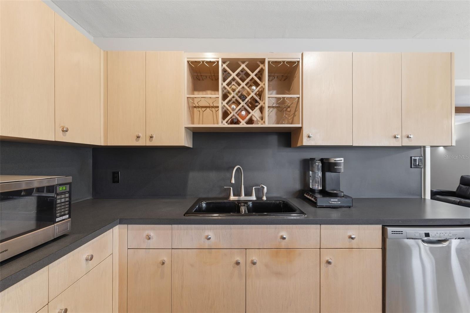 Image 16 of 51 For 8001 Ola Avenue