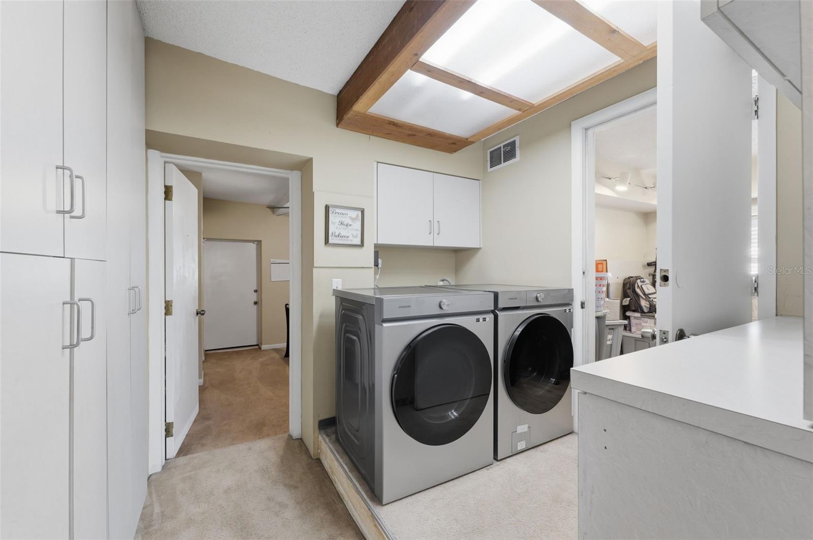 Image 20 of 51 For 8001 Ola Avenue