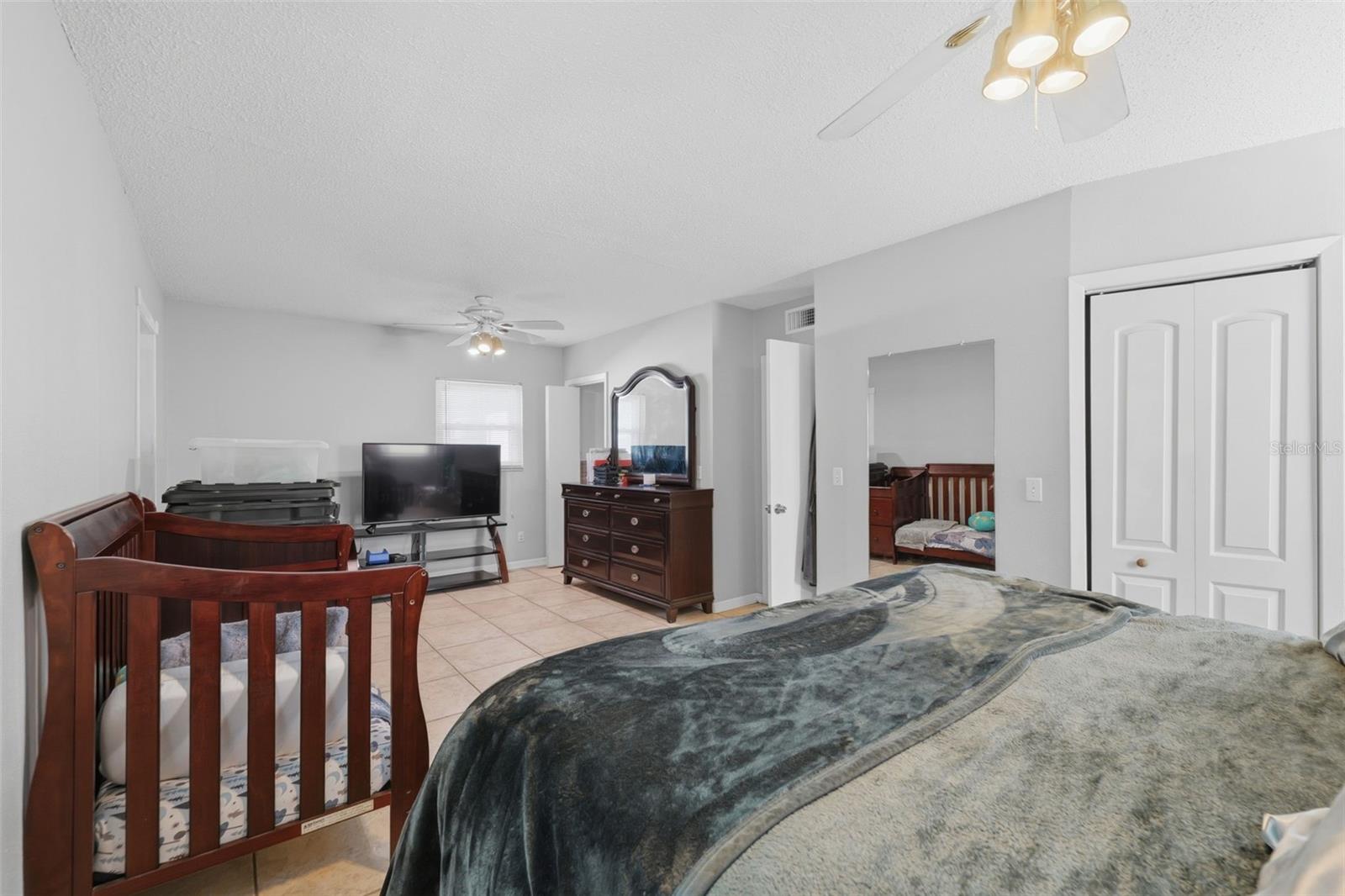 Image 24 of 51 For 8001 Ola Avenue