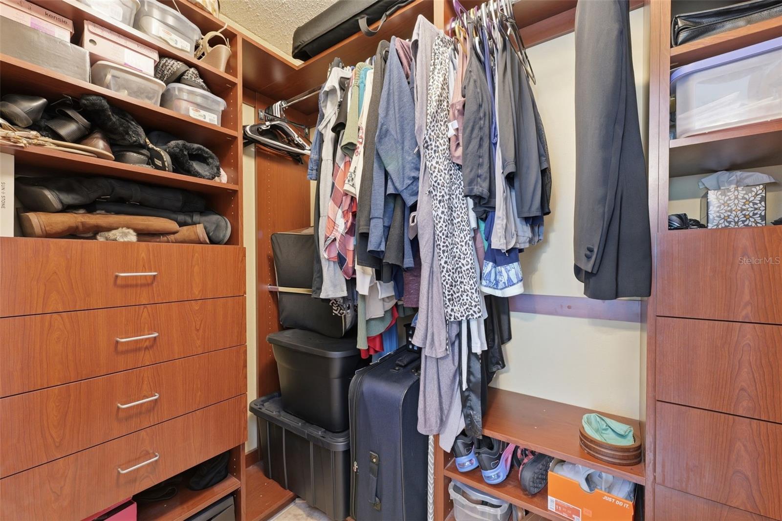 Image 26 of 51 For 8001 Ola Avenue