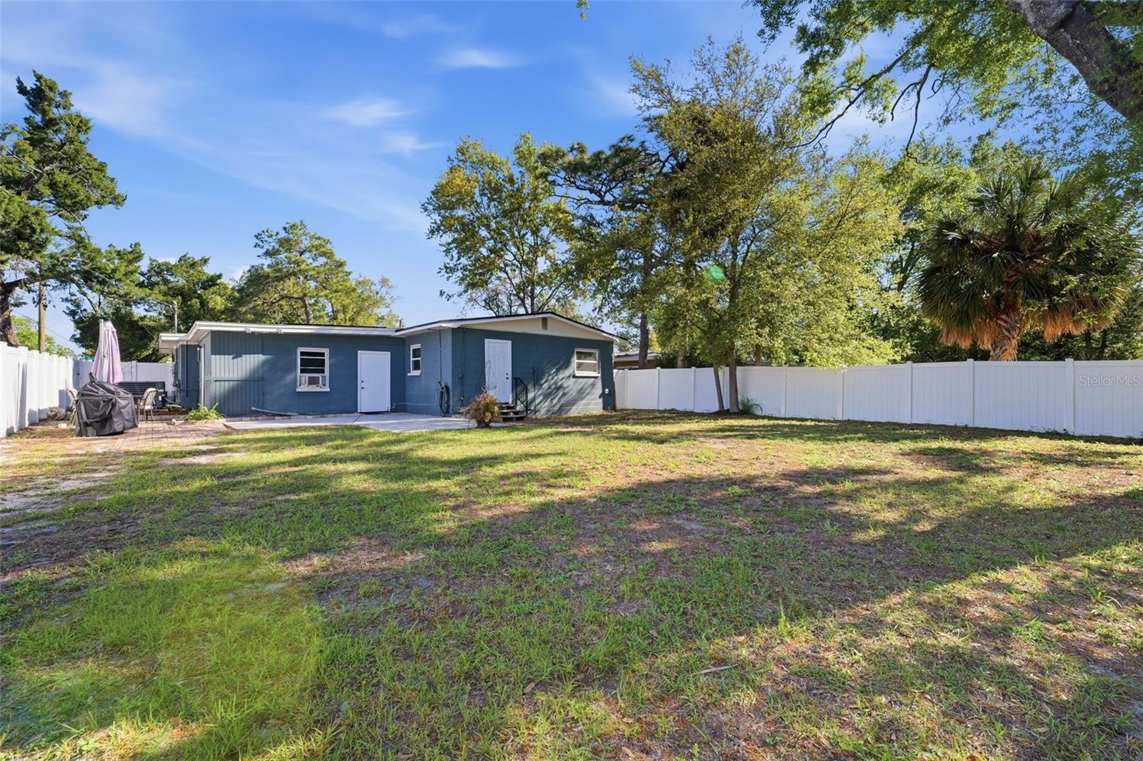 Image 37 of 51 For 8001 Ola Avenue