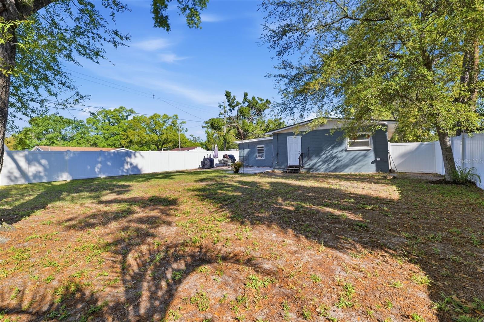 Image 38 of 51 For 8001 Ola Avenue