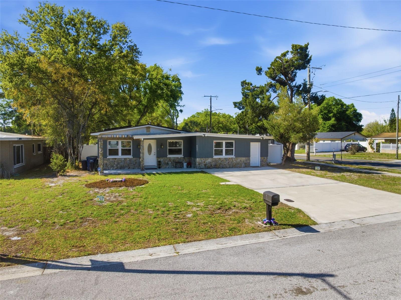 Image 39 of 51 For 8001 Ola Avenue