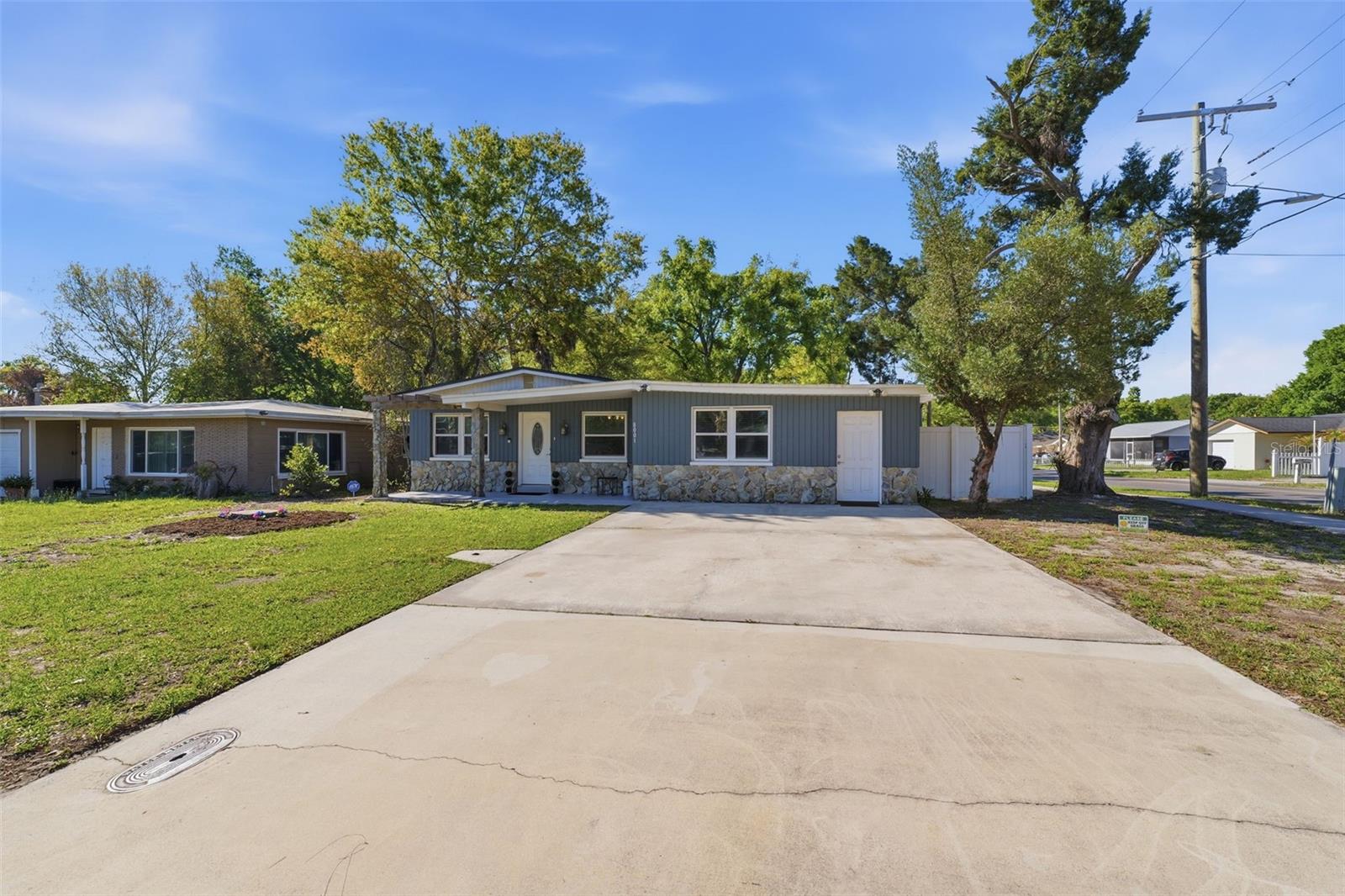 Image 5 of 51 For 8001 Ola Avenue