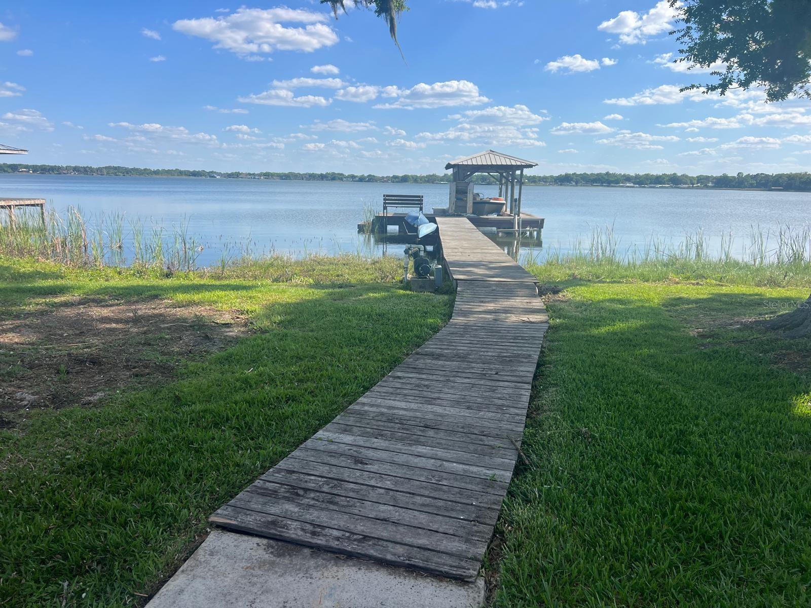 Image 2 of 38 For 510 Windermere Drive