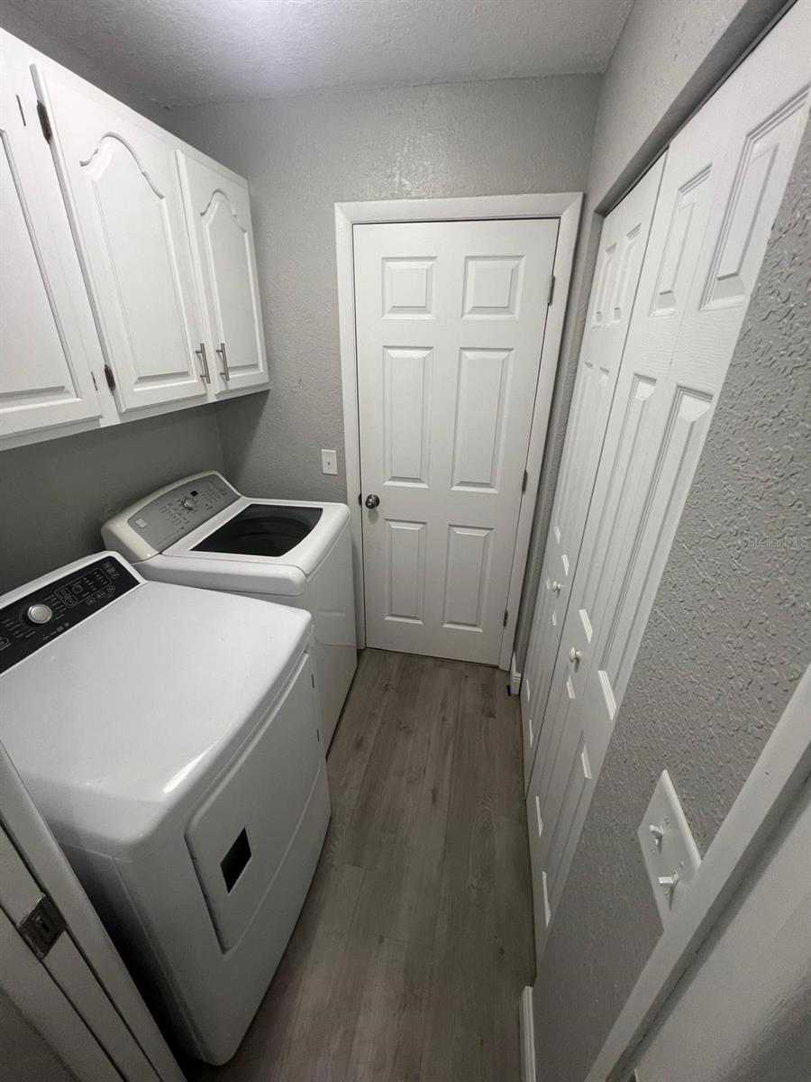 Image 24 of 38 For 510 Windermere Drive